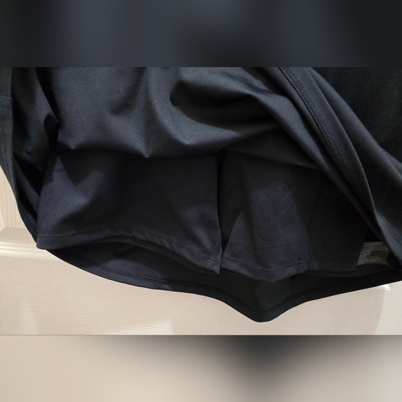 GAP Fit Active Tank Dress With Built In Shorts - Picture 6 of 7